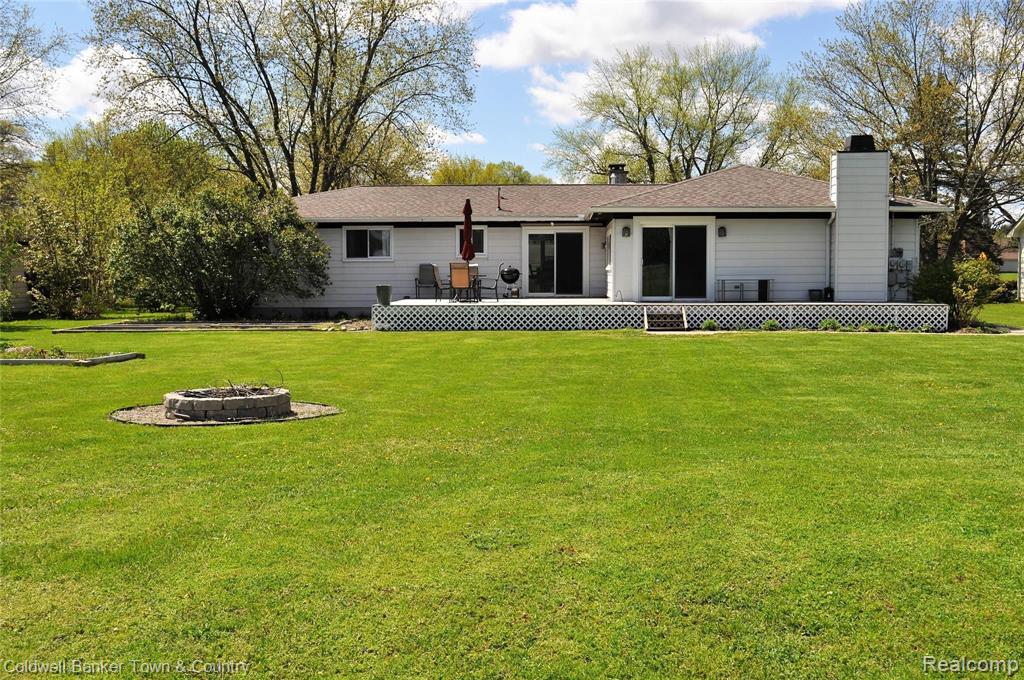 5675 Pinckney Road Howell, MI 48843 - Photo 26 of 36