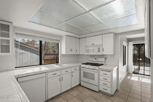 $595,000 | 6429 Meadow Valley Lane, Reno, NV 89519