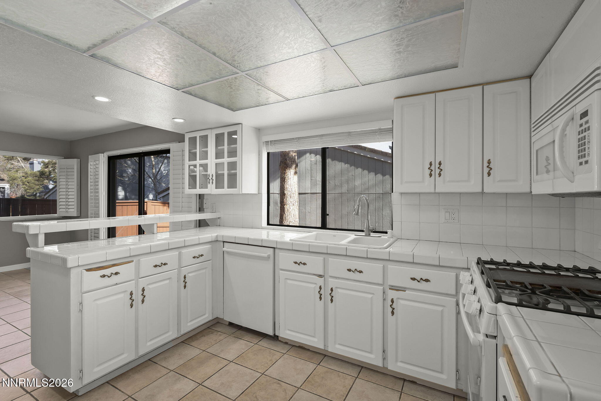 6429 Meadow Valley Lane Reno, NV 89519 - Photo 16 of 37 16-web-or-mls-_DSC0055