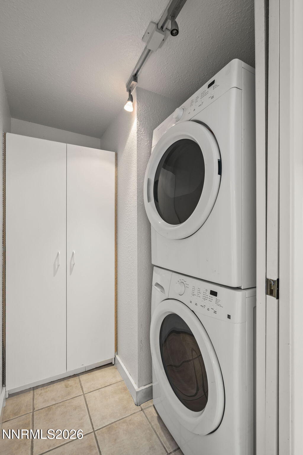 6429 Meadow Valley Lane Reno, NV 89519 - Photo 29 of 37 29-web-or-mls-_DSC0070