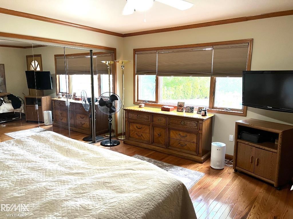 52220 Hayes Road Macomb, MI 48042 - Photo 25 of 35 50097270-24.JPG