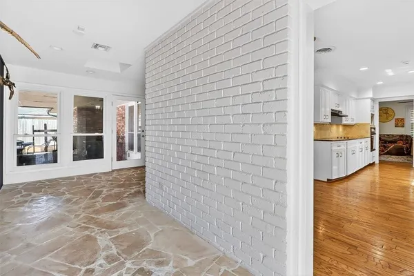 $2,695 | 722 Brock Drive, Corpus Christi, TX 78412