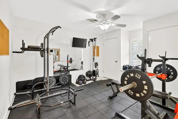 $2,695 | 722 Brock Drive, Corpus Christi, TX 78412