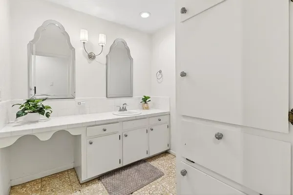 $2,695 | 722 Brock Drive, Corpus Christi, TX 78412