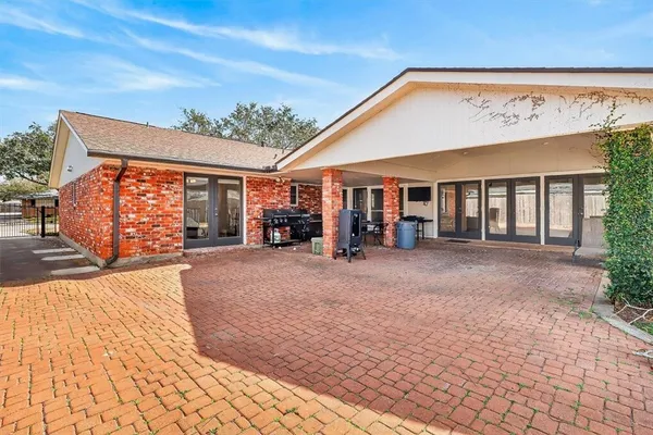 $2,695 | 722 Brock Drive, Corpus Christi, TX 78412