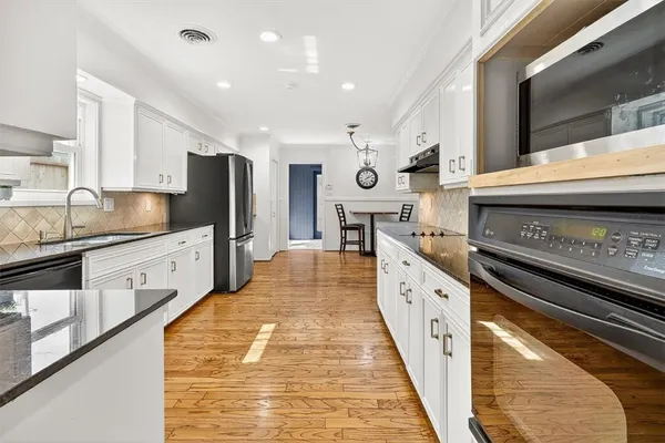 $2,695 | 722 Brock Drive, Corpus Christi, TX 78412