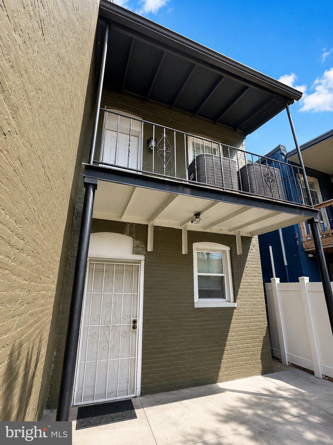 2960 Harford Road Baltimore, MD 21218 - Photo 18 of 20 Charming two-story urban retreat.