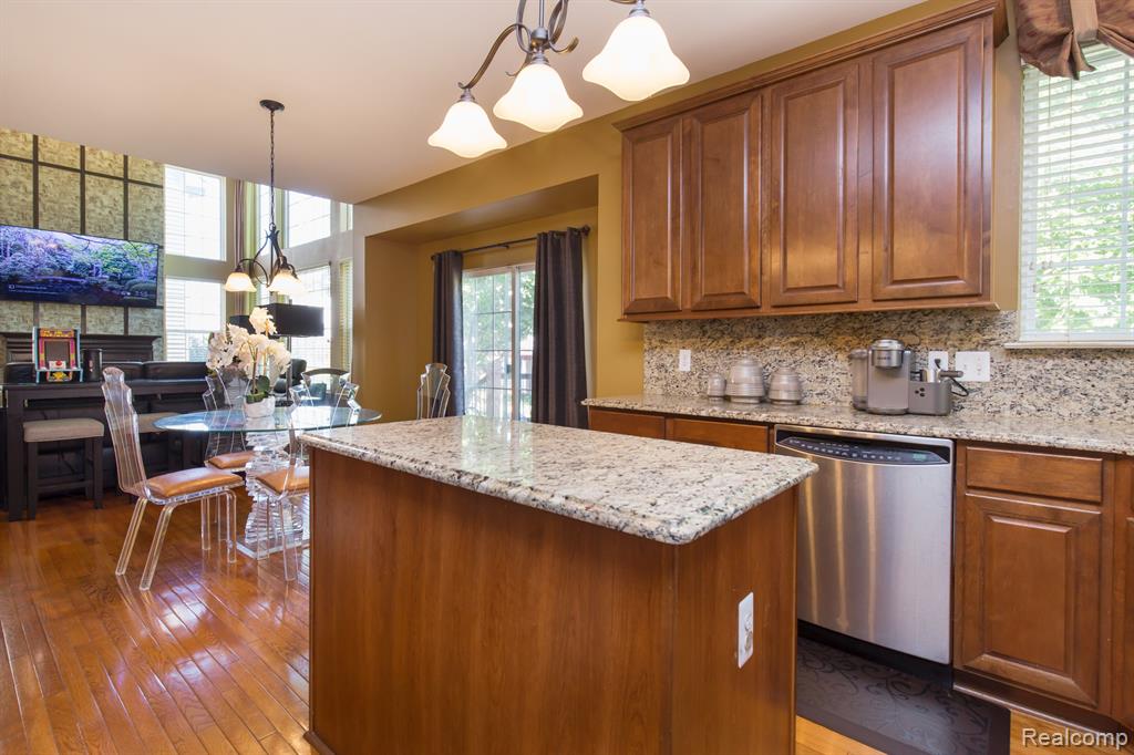 27380 Victoria Road Novi, MI 48374 - Photo 18 of 42