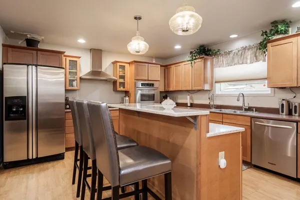$250,000 | 1927 Burton Street, Beloit, WI 53511