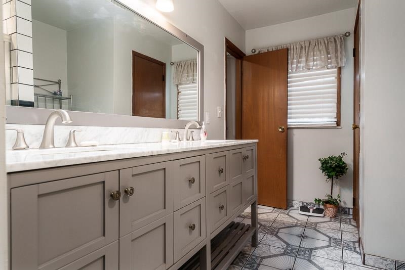 1927 Burton Street Beloit, WI 53511 - Photo 26 of 44