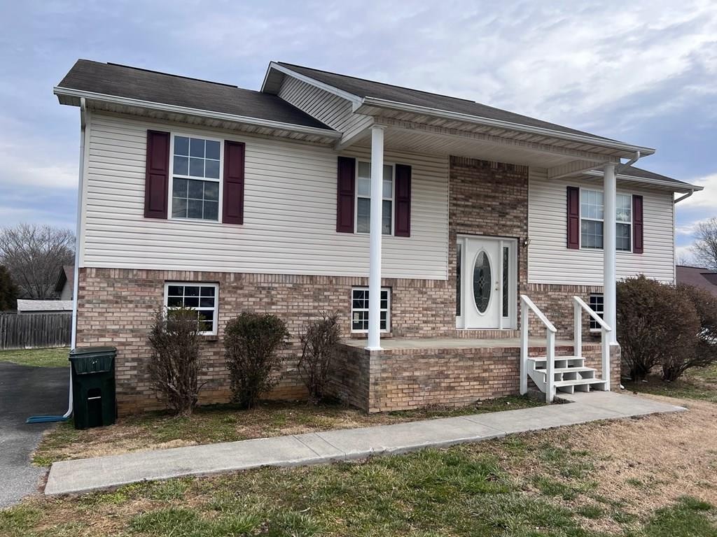 1705 Meadow Ridge Circle Sevierville, TN 37862 - Photo 1 of 19