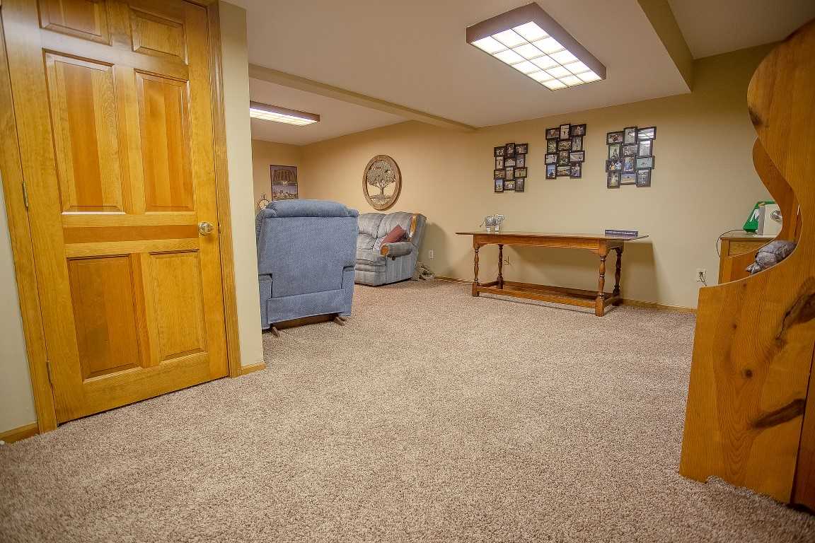 2107 York Ridge Place Fort Wayne, IN 46818 - Photo 30 of 35