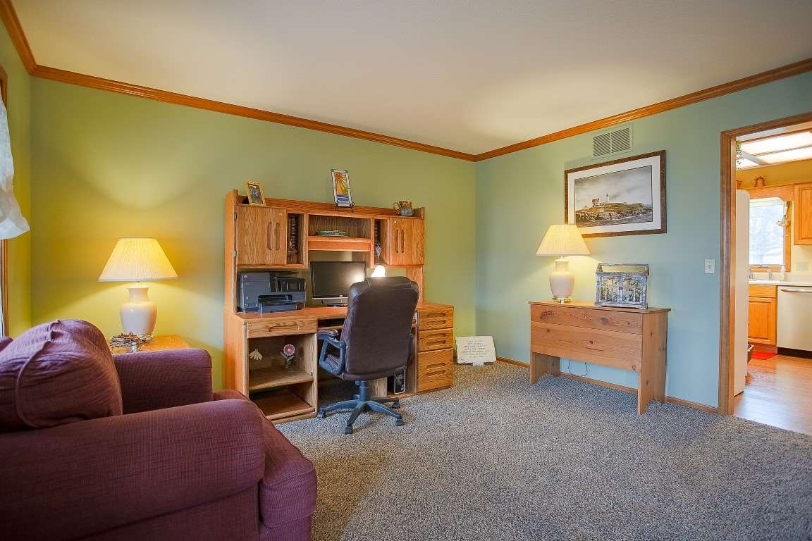 2107 York Ridge Place Fort Wayne, IN 46818 - Photo 9 of 35