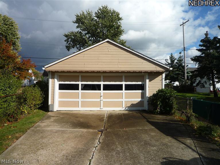 709 Dickerson Road Willowick, OH 44095 - Photo 4 of 12