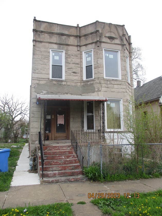 a front view of a house