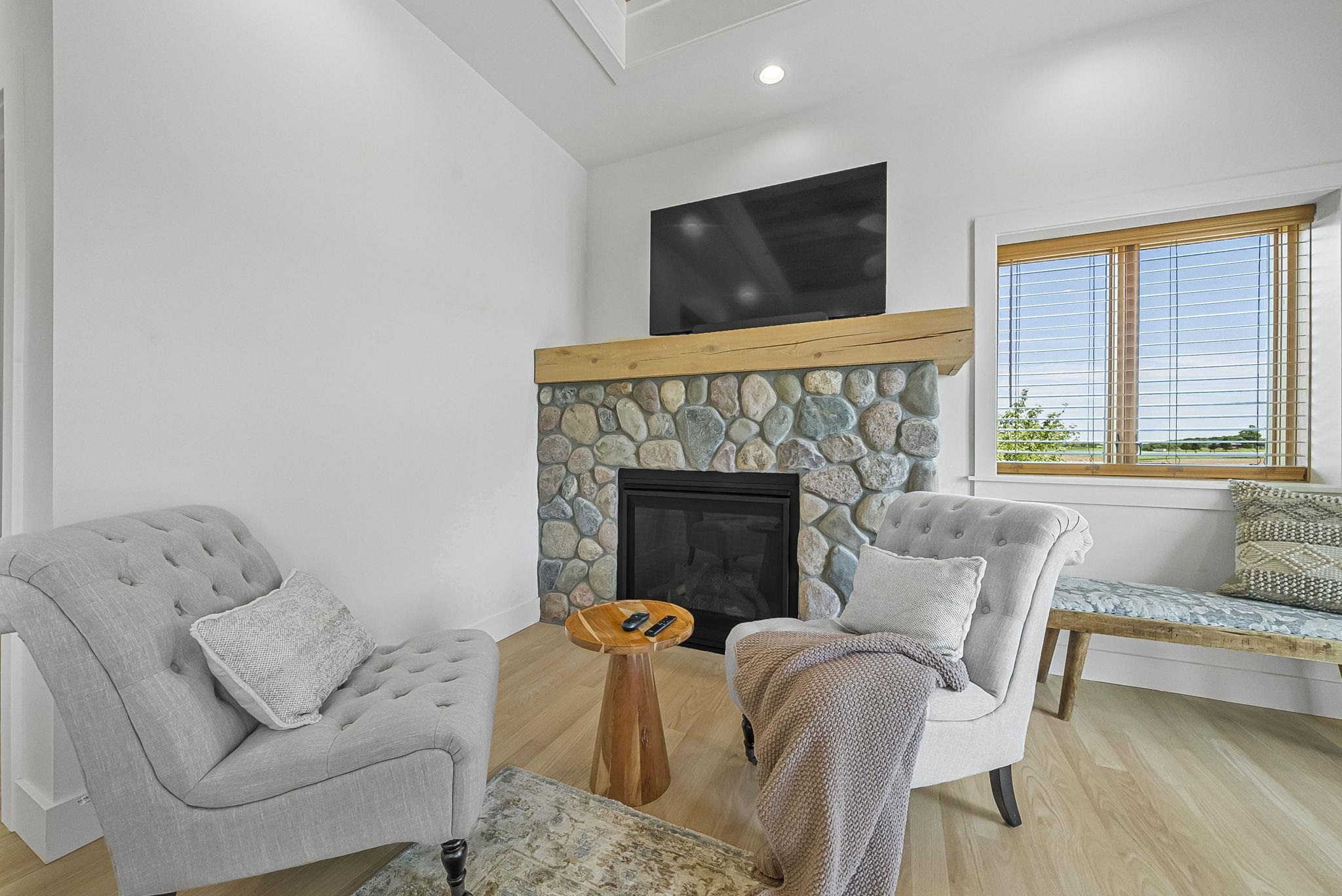 6801 Secor Road Traverse City, MI 49685 - Photo 35 of 99