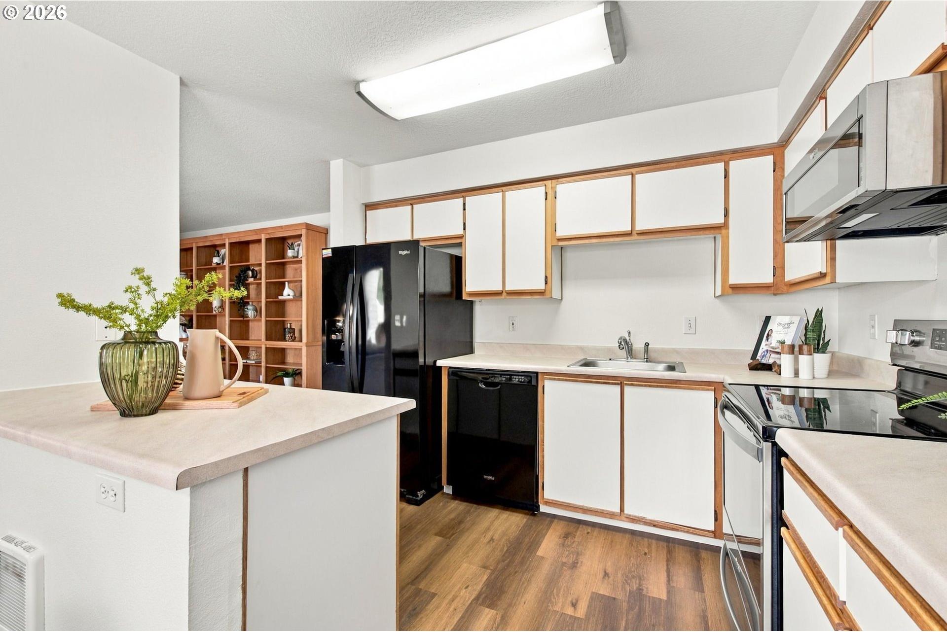 10690 Southwest Davies Road, Unit 48 Beaverton, OR 97008 - Photo 10 of 26 Gallery Image 10