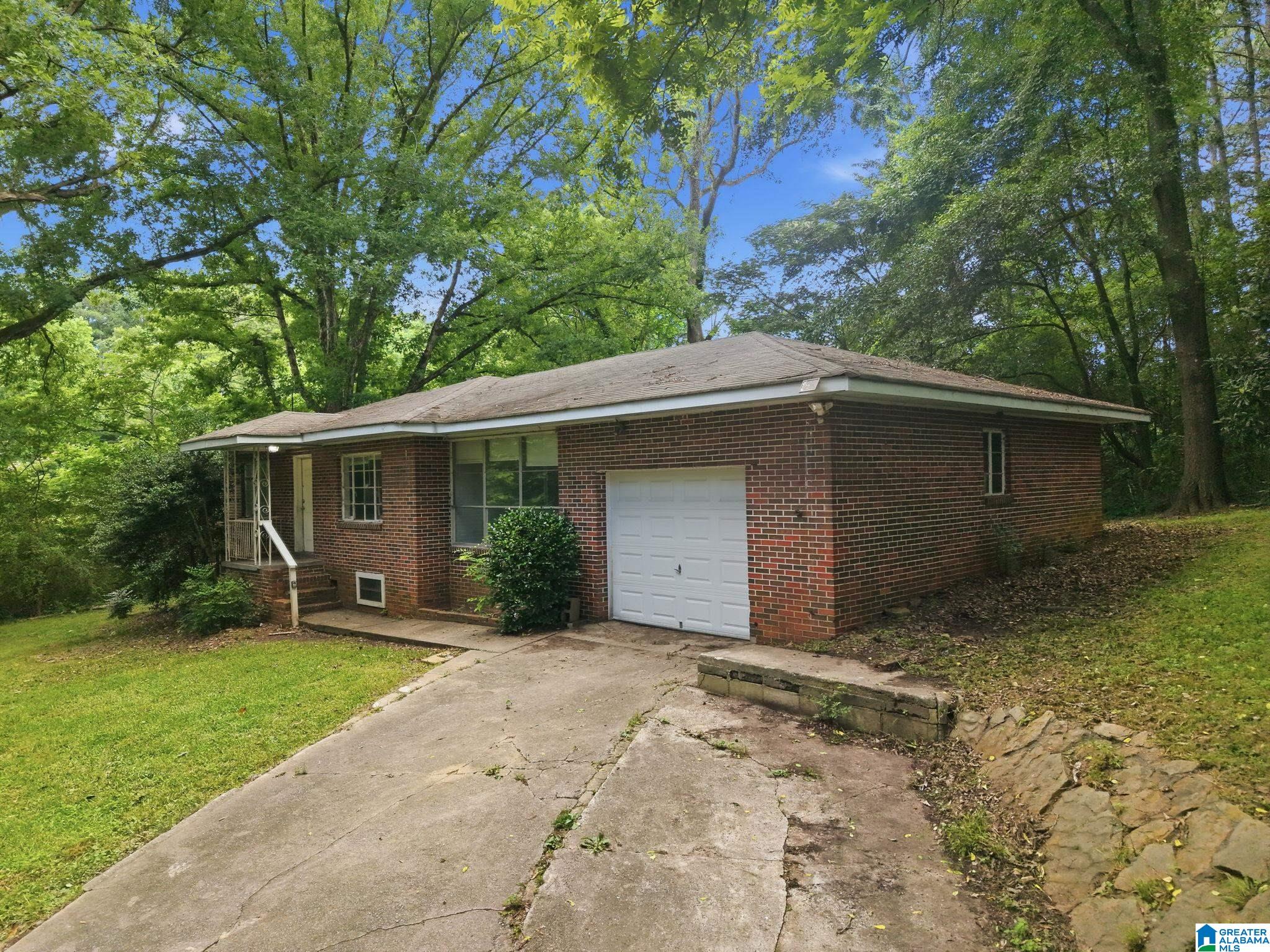 1914 Roberta Road Birmingham, AL 35214 - Photo 2 of 23
