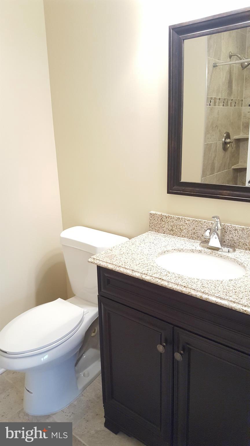 6355 Greenfield Road, Unit 1609 Elkridge, MD 21075 - Photo 13 of 16 Bath (Master)