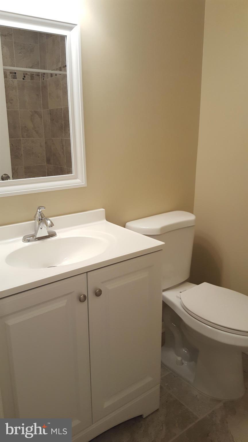 6355 Greenfield Road, Unit 1609 Elkridge, MD 21075 - Photo 15 of 16 Bath