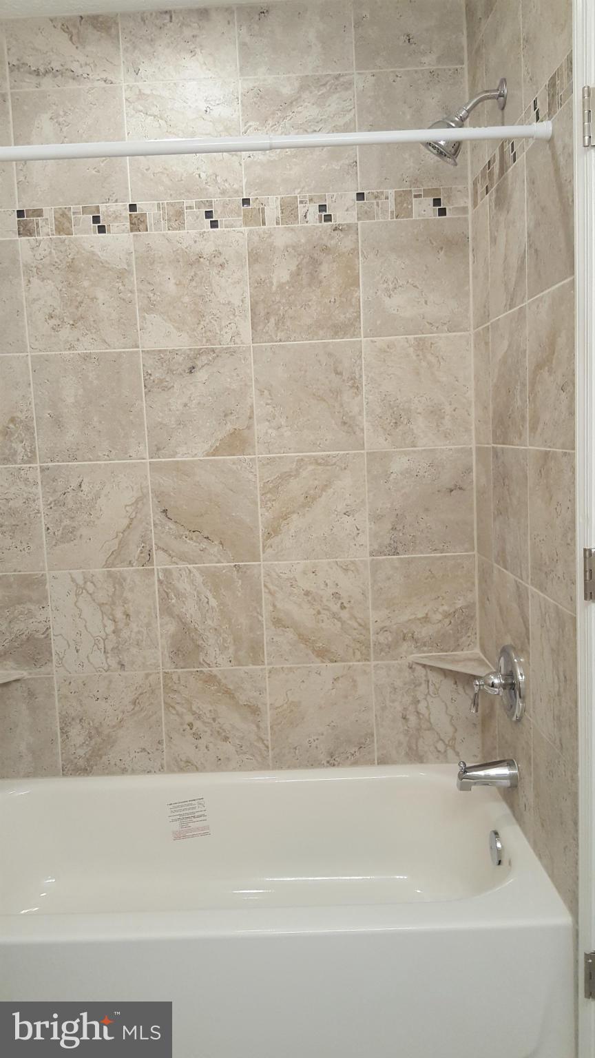 6355 Greenfield Road, Unit 1609 Elkridge, MD 21075 - Photo 16 of 16 Bath