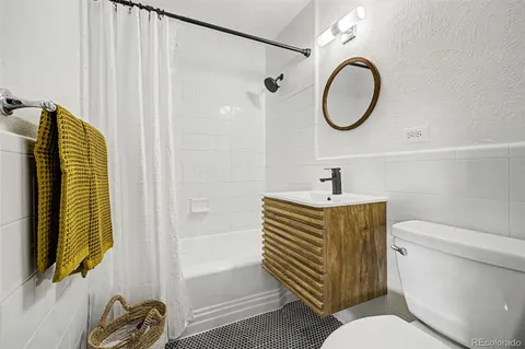 $160,000 | 1190 Clermont Street, Unit 202, Denver, CO 80220