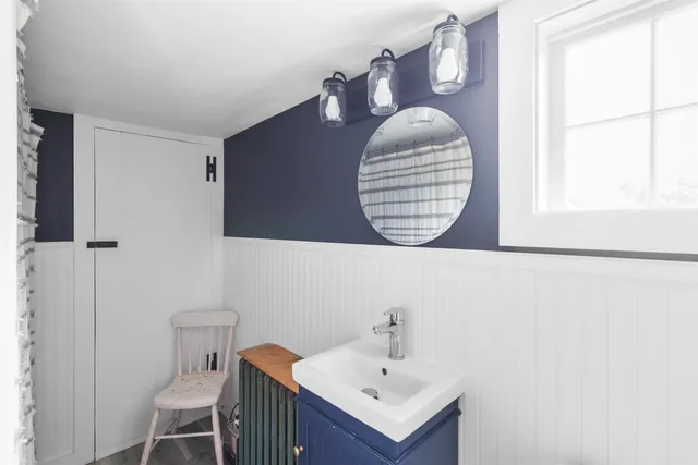 $58,000 | 4669 Vermont Rte 100, Londonderry, VT 05148