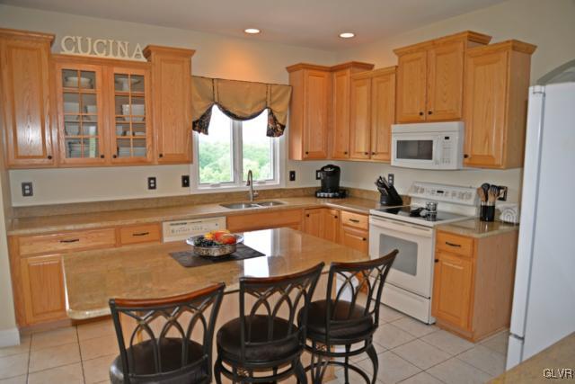 2617 Rising Sun Road Slatington, PA 18080 - Photo 7 of 40 Beautiful granite countertops & kitchen island.