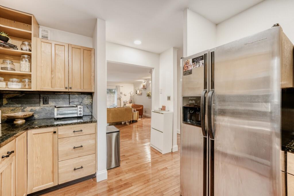 1261 Lavista Road Northeast, Unit M6 Atlanta, GA 30324 - Photo 20 of 35 Gallery Image 20