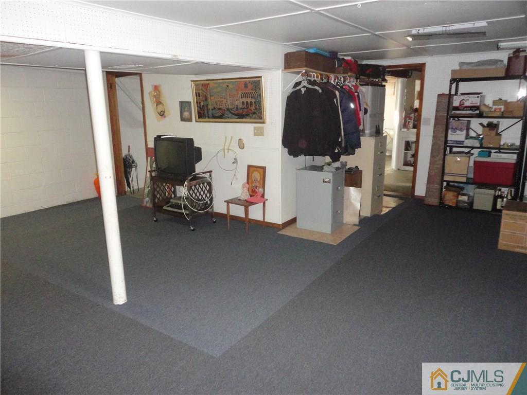 51 Fairfield Road East Brunswick, NJ 08816 - Photo 14 of 19 Gallery Image 14