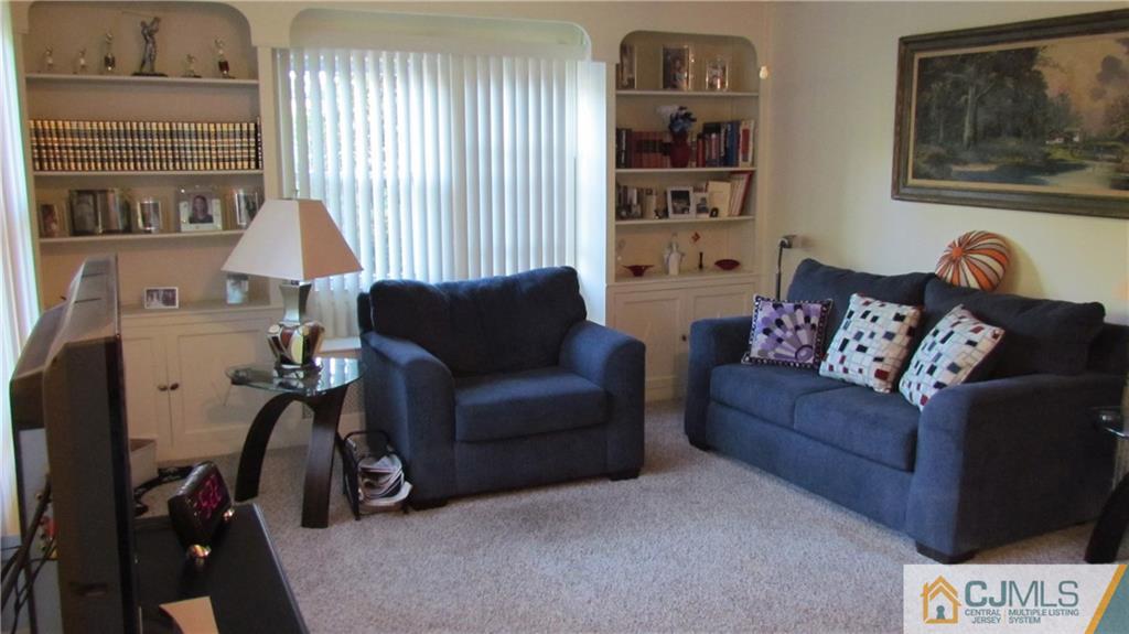 51 Fairfield Road East Brunswick, NJ 08816 - Photo 6 of 19 Gallery Image 6