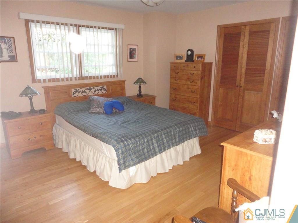 51 Fairfield Road East Brunswick, NJ 08816 - Photo 9 of 19 Gallery Image 9