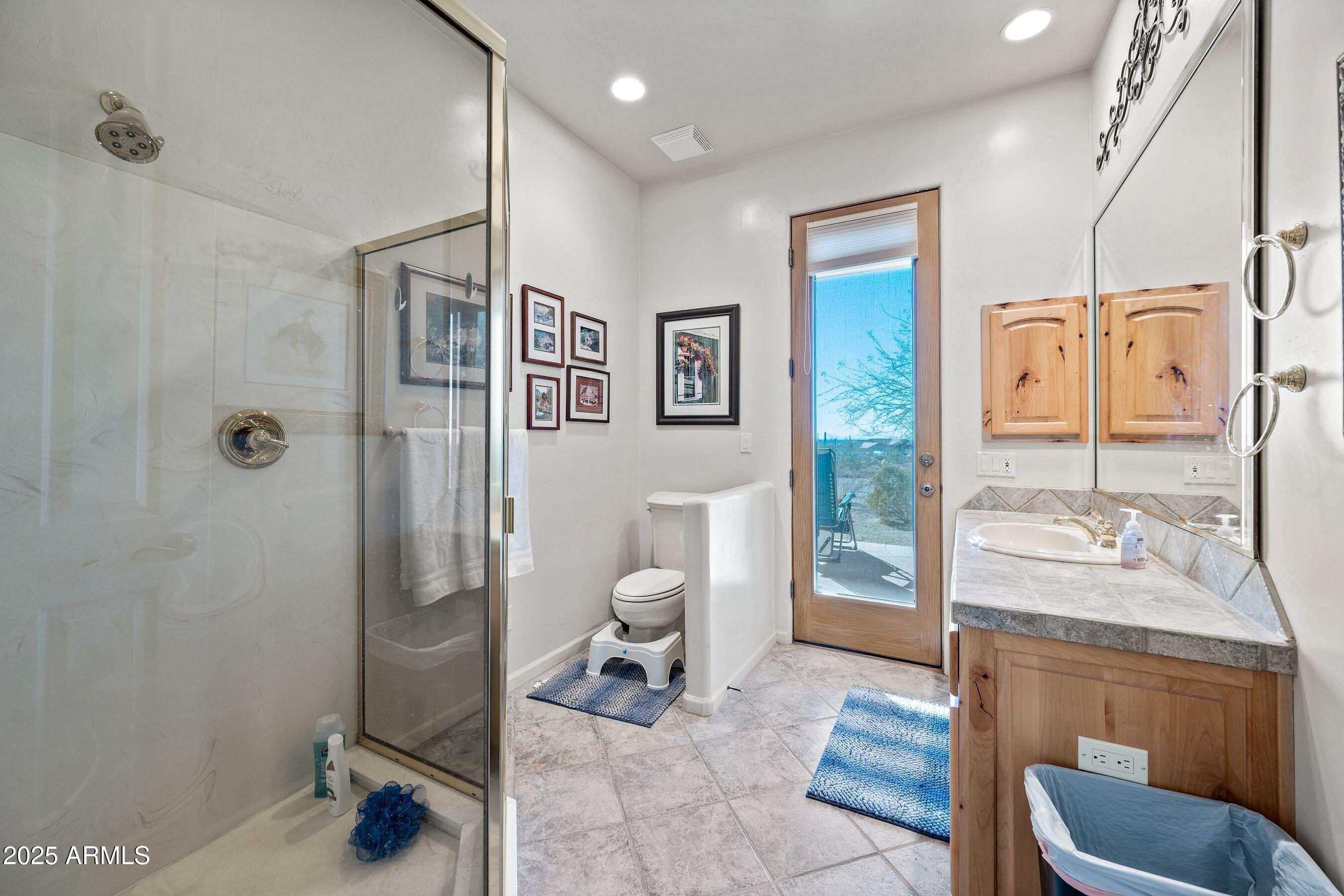 148 North La Barge Road Apache Junction, AZ 85119 - Photo 39 of 60 guest bath