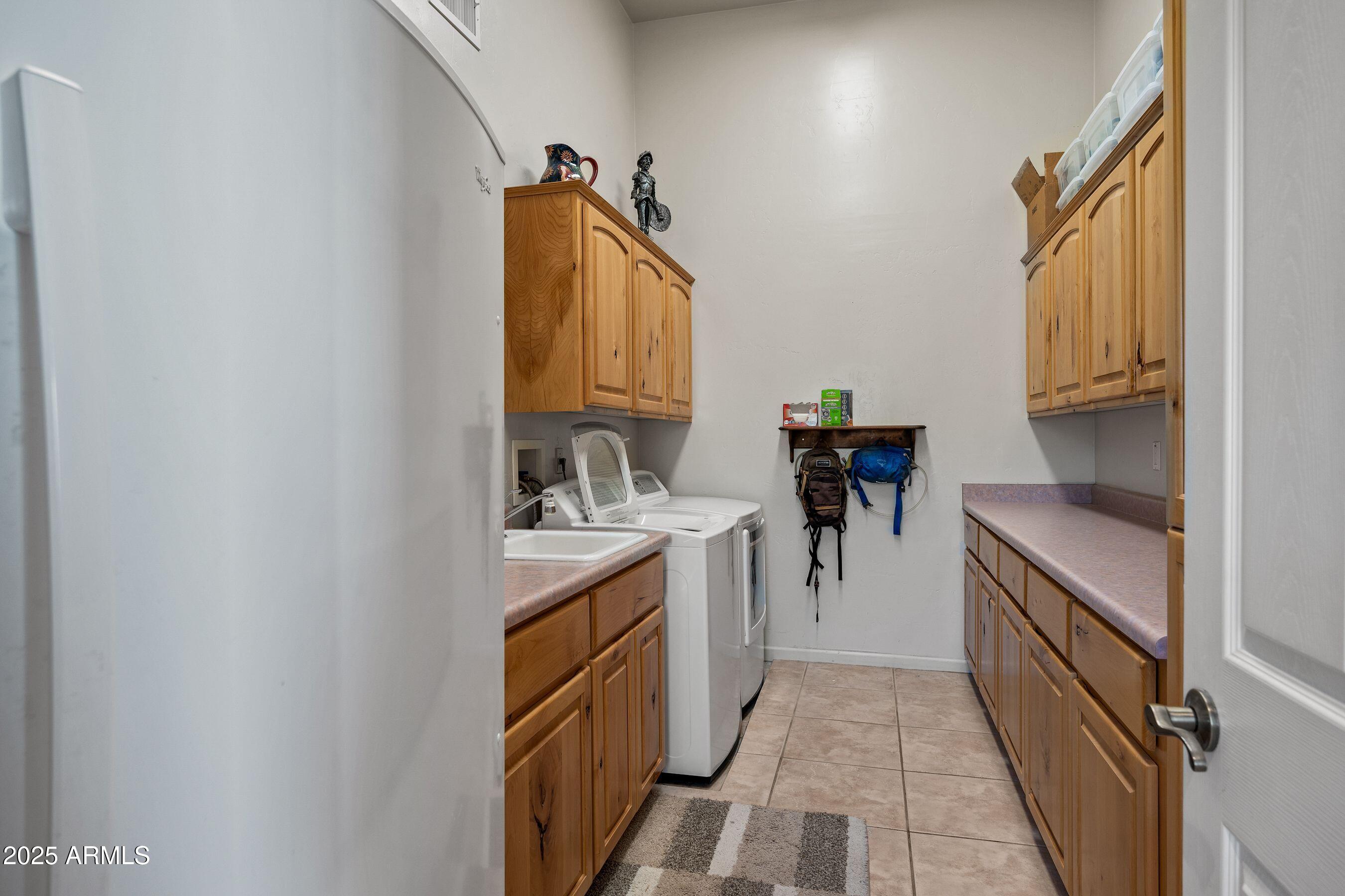 148 North La Barge Road Apache Junction, AZ 85119 - Photo 40 of 60 laundry room