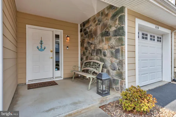 $540,000 | 114 Bay View, Grasonville, MD 21638