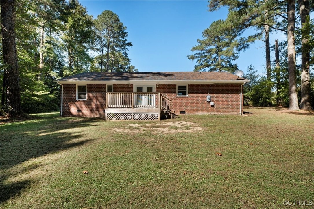 9217 South Quay Road Suffolk, VA 23437 - Photo 9 of 46 a front view of a house with garden