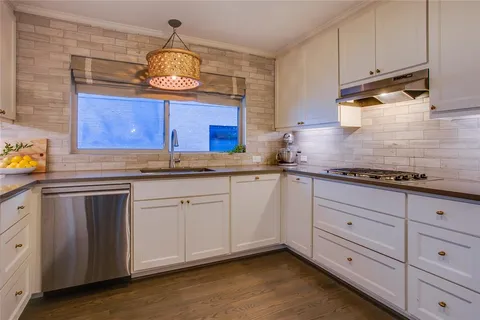 $749,900 | 9039 Lanshire Drive, Dallas, TX 75238