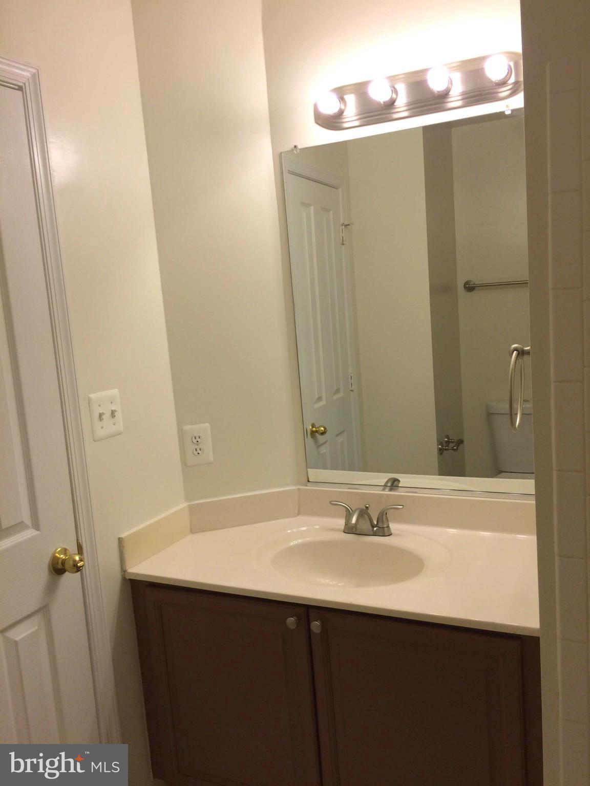 4653 Lambert Drive Alexandria, VA 22311 - Photo 17 of 25 Bath