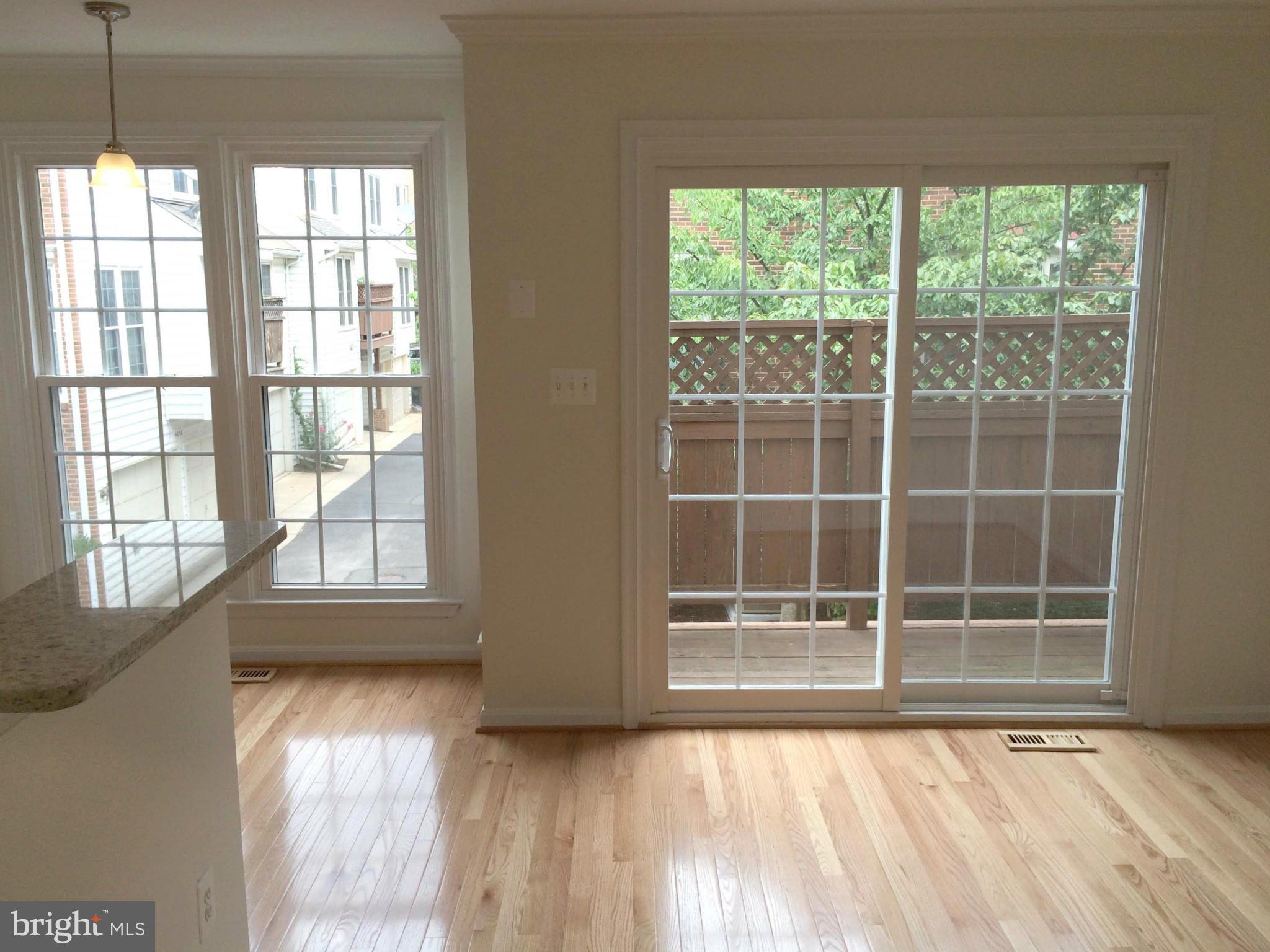 4653 Lambert Drive Alexandria, VA 22311 - Photo 5 of 25 Living Room