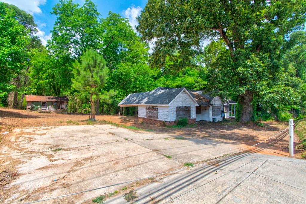1491 South Hairston Road Stone Mountain, GA 30088 - Photo 7 of 17