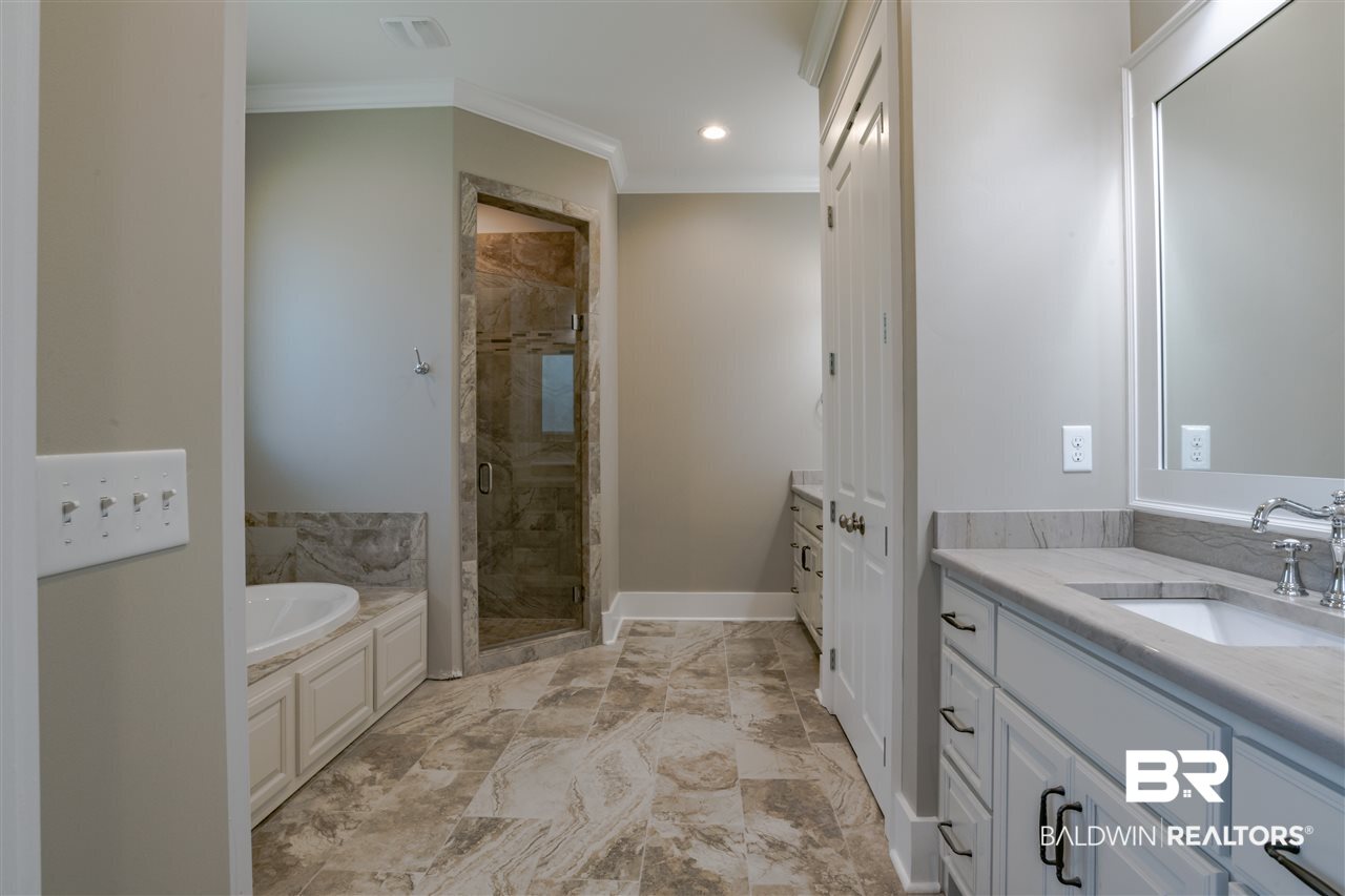 32090 River Cove Orange Beach, AL 36561 - Photo 21 of 28 Master Bath