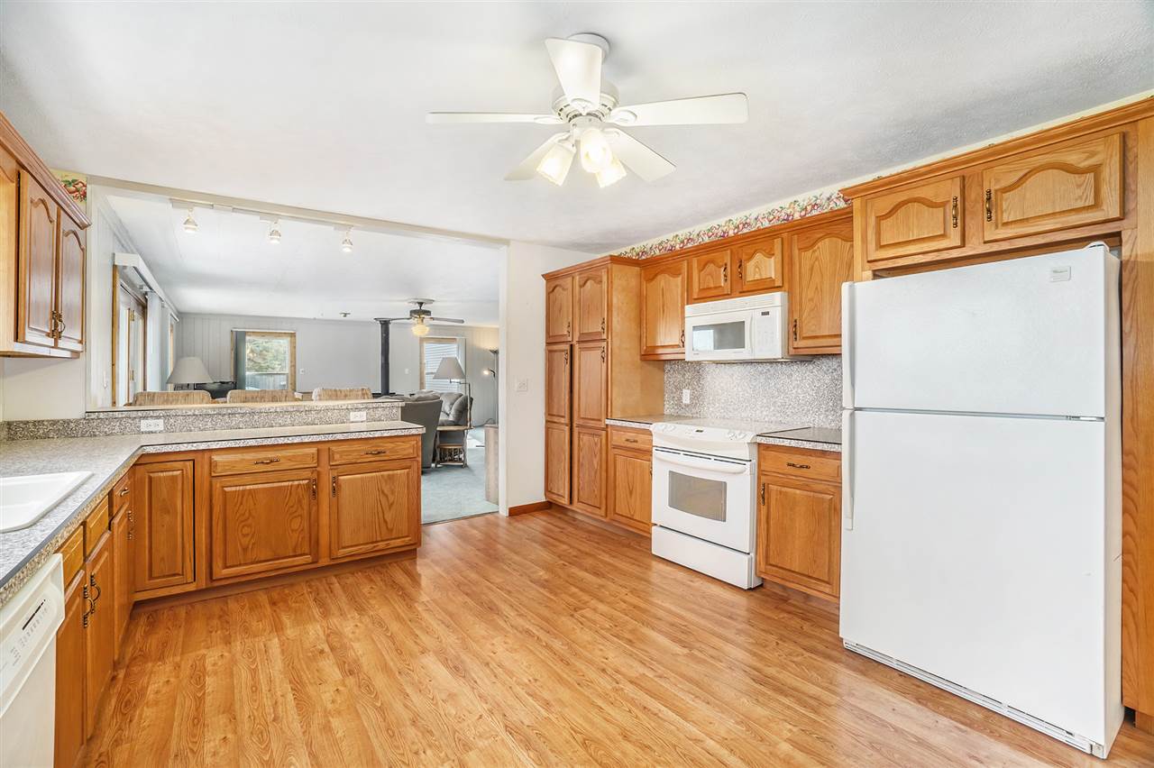 5820 Guthrie Road Mesick, MI 49668 - Photo 12 of 51 1885053-11.JPG