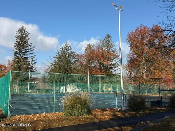 $2,100 | 93 Arrowood Road, Unit G, Manalapan, NJ 07726