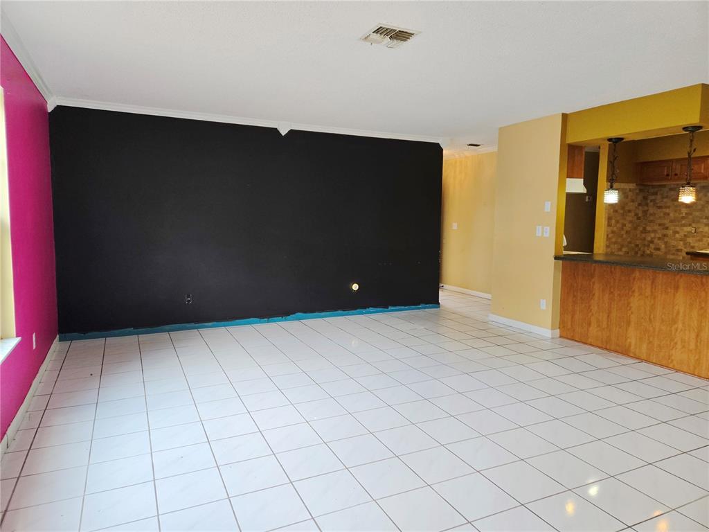 19 Spring Dr Place Ocala, FL 34472 - Photo 9 of 29 a view of an empty room
