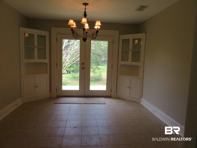 25681 Grey Road Loxley, AL 36551 - Photo 3 of 9 dining room