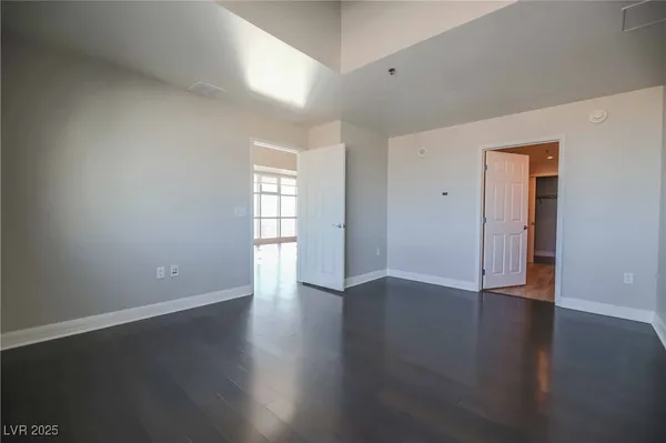 $2,850 | 150 South Las Vegas Boulevard, Unit 1217, Las Vegas, NV 89101