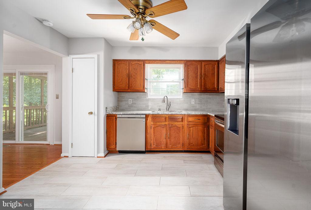 12310 Running Deer Road Manassas, VA 20112 - Photo 17 of 55 Gallery Image 17