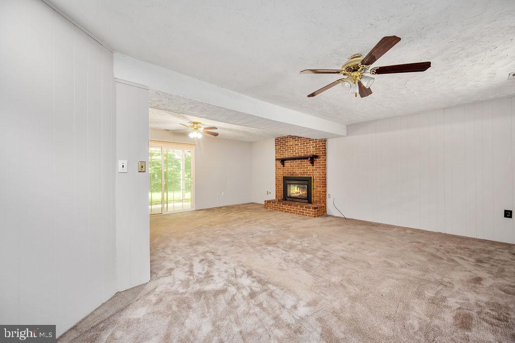 12310 Running Deer Road Manassas, VA 20112 - Photo 42 of 55 Huge family room w. gas fireplace