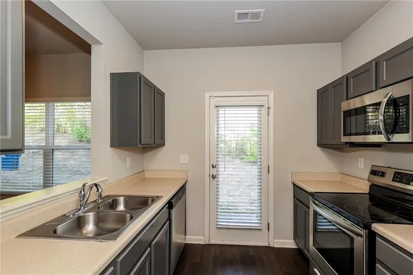 $1,950 | 6350 Rockaway Road, Atlanta, GA 30349