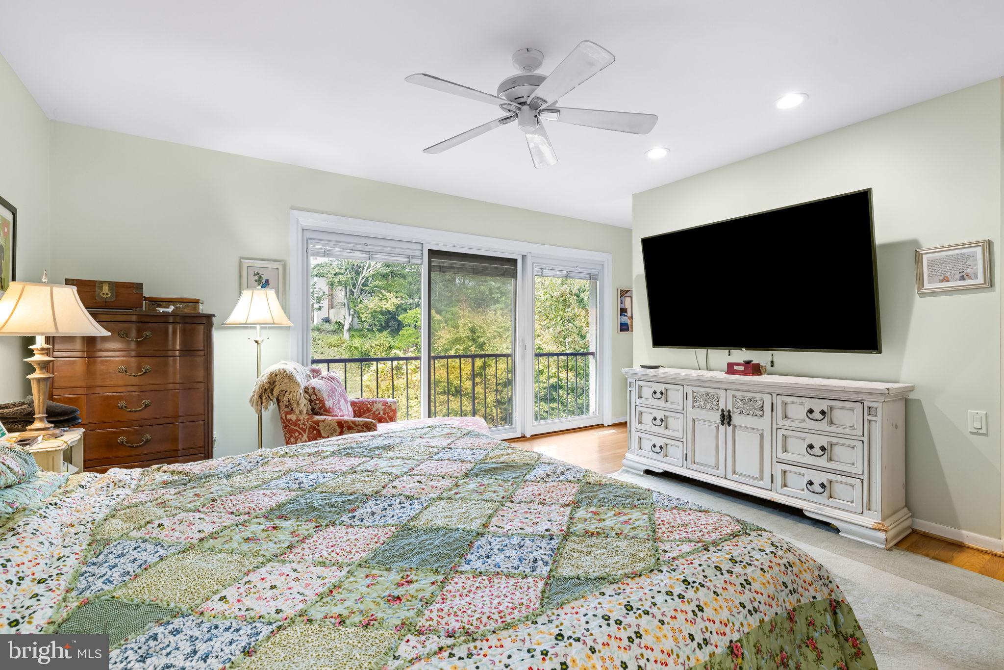 4 Hamlet Hill Road Baltimore, MD 21210 - Photo 29 of 39 primary bedroom with wonderful views